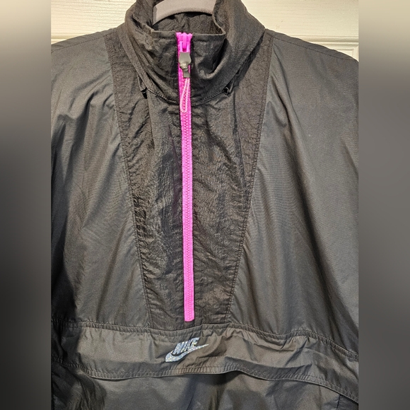 Nike Sportswear Icon Clash Packable Lightweight Jacket women's L. EUC - Picture 12 of 15